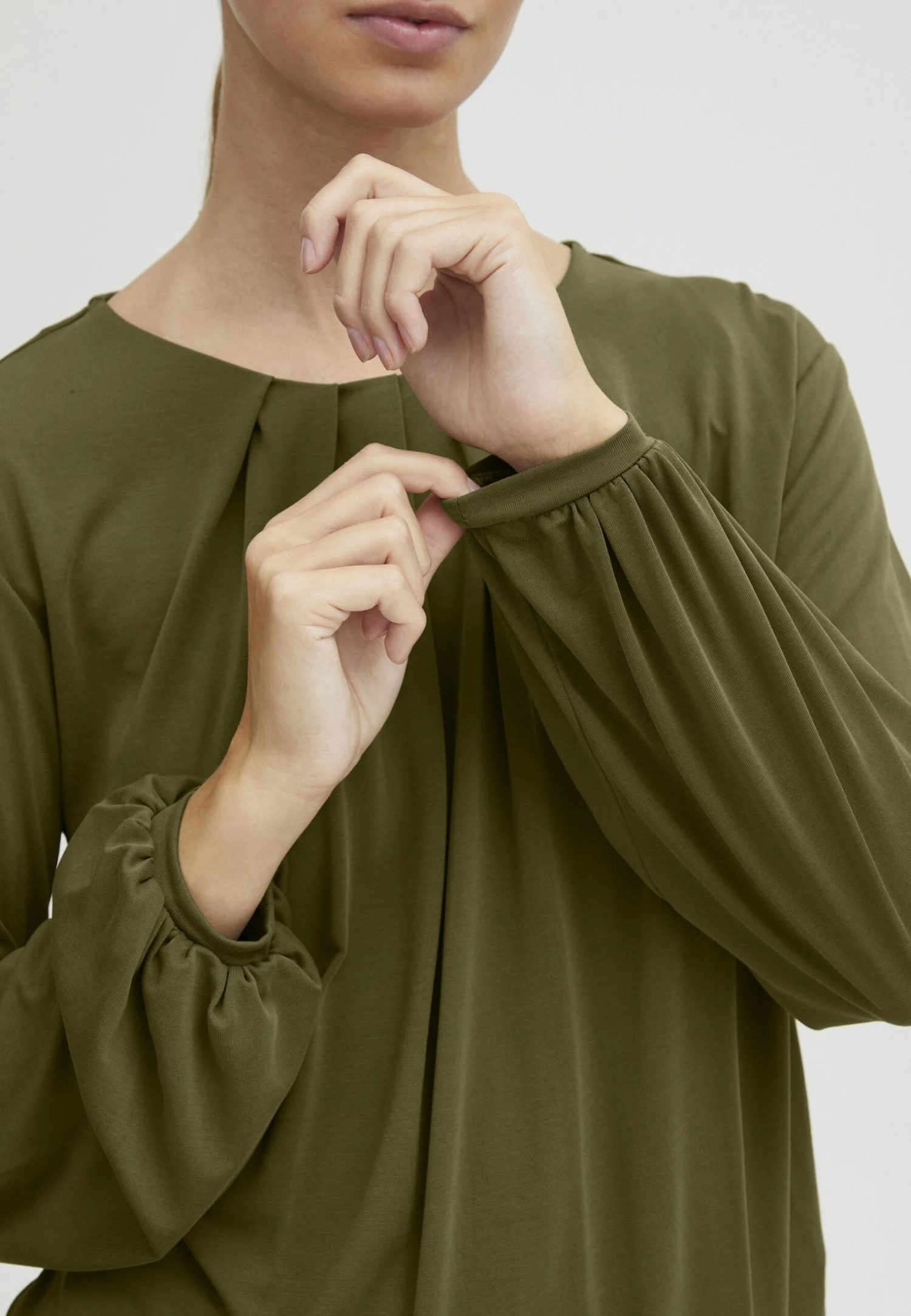 OXMO Oxhal - Blusa - Military Olive 5 OXMO Oxhal - Blusa - Military Olive - Imagen 5