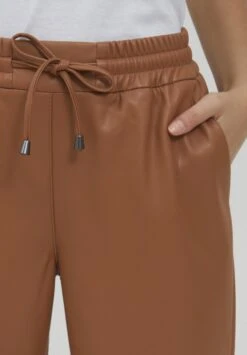 OXMO Paulia - Pantalones - Toffee -OXMO Tienda de ventas 24eec4d9efc04d48b0117779056fbe2f