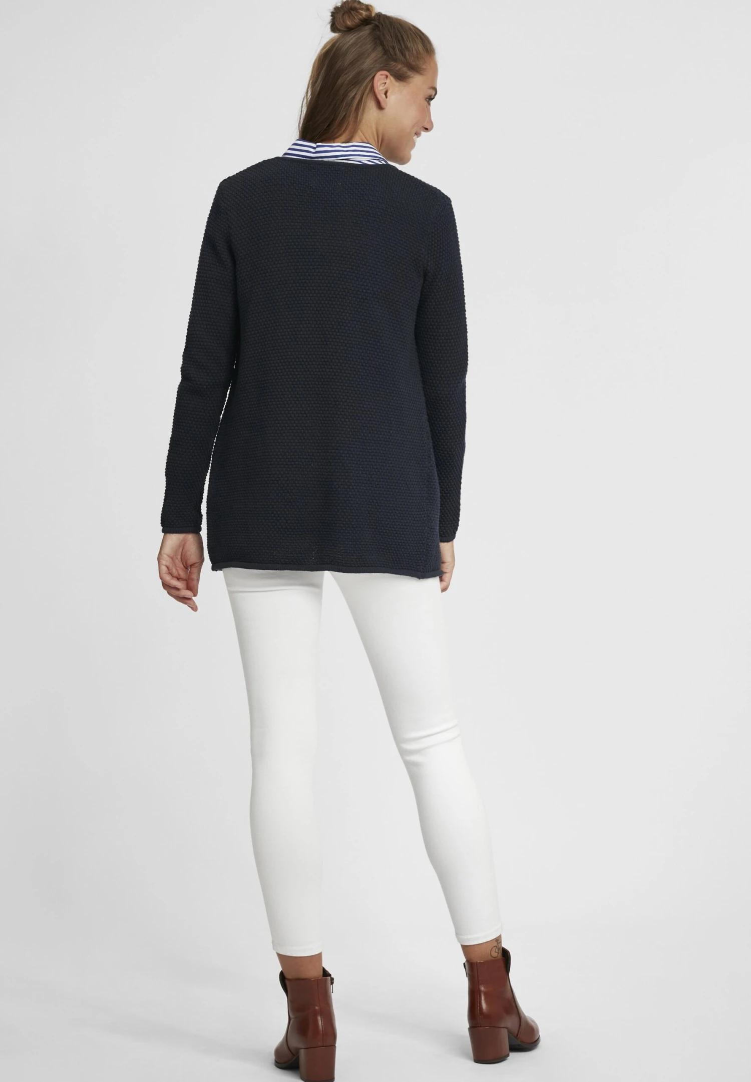 OXMO Oxhilda - Chaqueta De Punto - Total Eclipse 3 OXMO Oxhilda - Chaqueta De Punto - Total Eclipse - Imagen 3