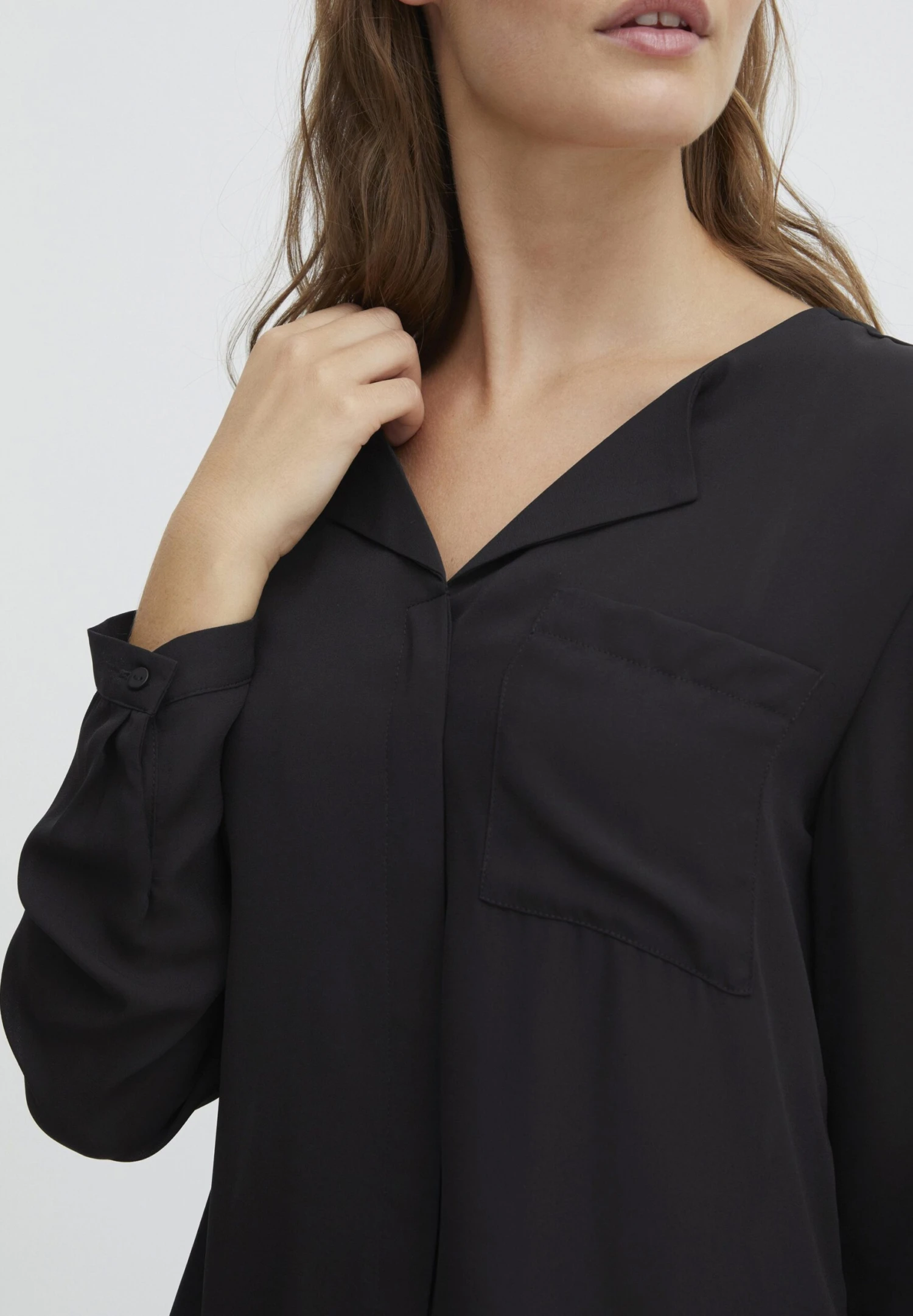 OXMO Oxhally - Blusa - Black 4 OXMO Oxhally - Blusa - Black - Imagen 4