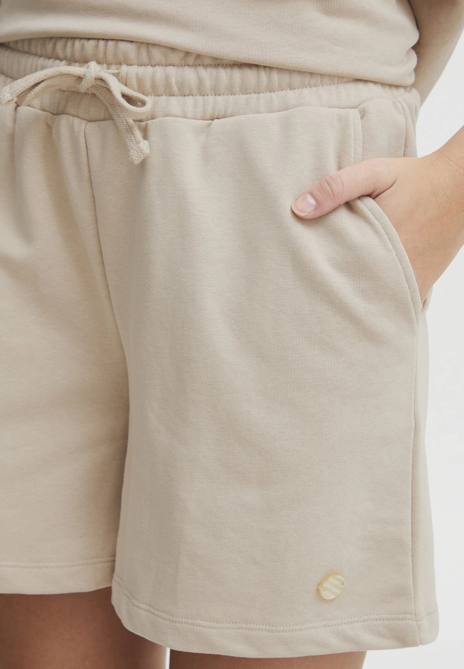 OXMO Safri - Shorts - Doeskin 4 OXMO Safri - Shorts - Doeskin - Imagen 4