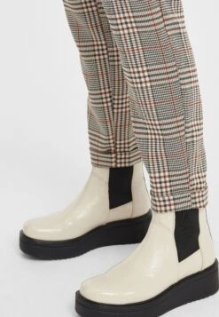 OXMO Oxlivia - Pantalones - Kelp -OXMO Tienda de ventas ab3aedb05ec94a4789a98edbe27ee4b3