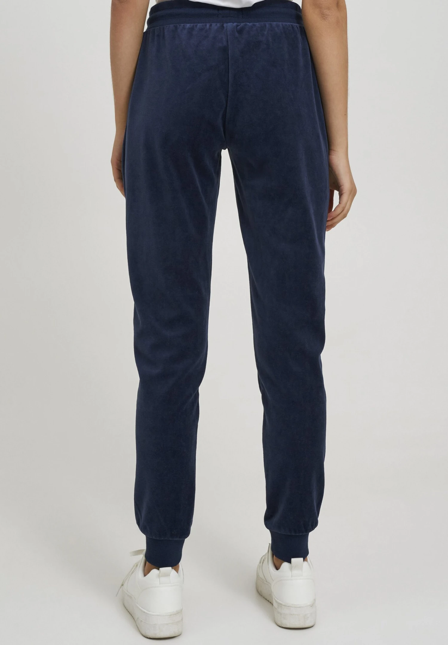 OXMO Oxnikita - Pantalones Deportivos - Insignia B 3 OXMO Oxnikita - Pantalones Deportivos - Insignia B - Imagen 3