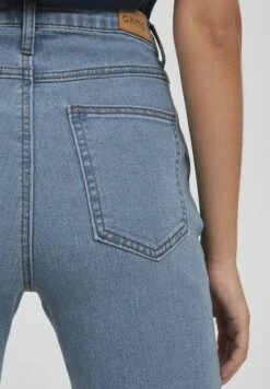 OXMO Oxanni - Vaqueros A Campana - Ligth Blue Denim 10 OXMO Oxanni - Vaqueros A Campana - Ligth Blue Denim -OXMO Tienda de ventas d69d1063b10444669768d0ef9ae42d61