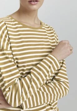 OXMO Camiseta De Manga Larga - Kelp 9 OXMO Camiseta De Manga Larga - Kelp -OXMO Tienda de ventas d6e06bb0080049638cb5cda218532a29