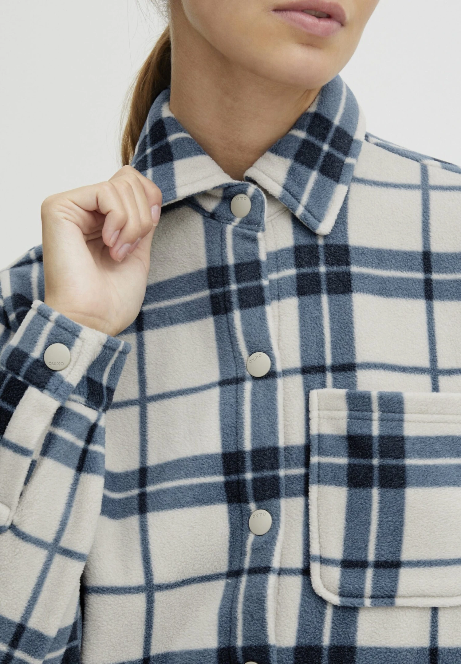 OXMO Oxchia - Forro Polar - Total Eclipse 4 OXMO Oxchia - Forro Polar - Total Eclipse - Imagen 4